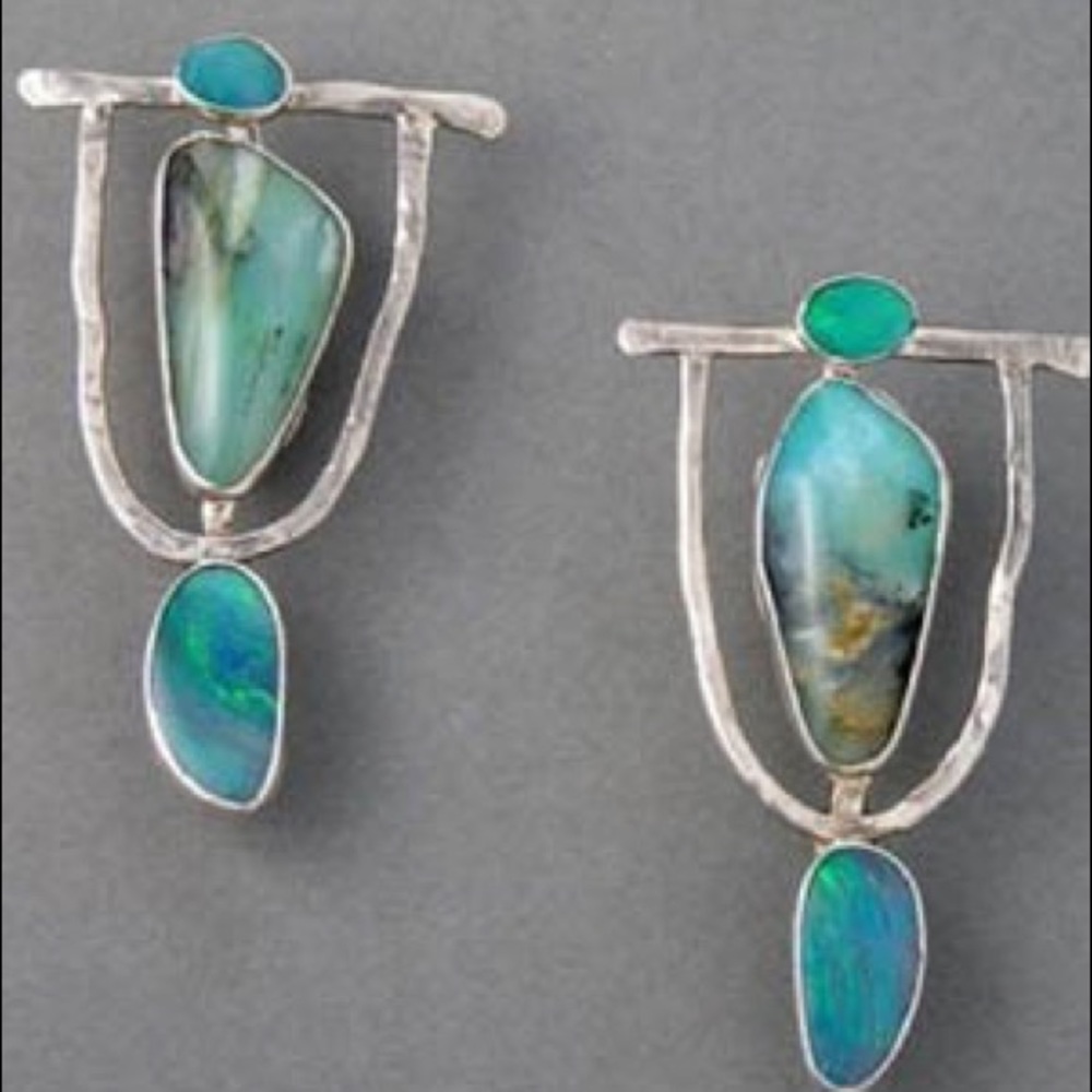 💚Vintage Indian Tribal Green Resin Earrings🤍